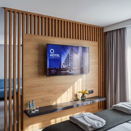 Q Hotel Plus Wroclaw Bielany Bielany Wrocławskie Exterior foto
