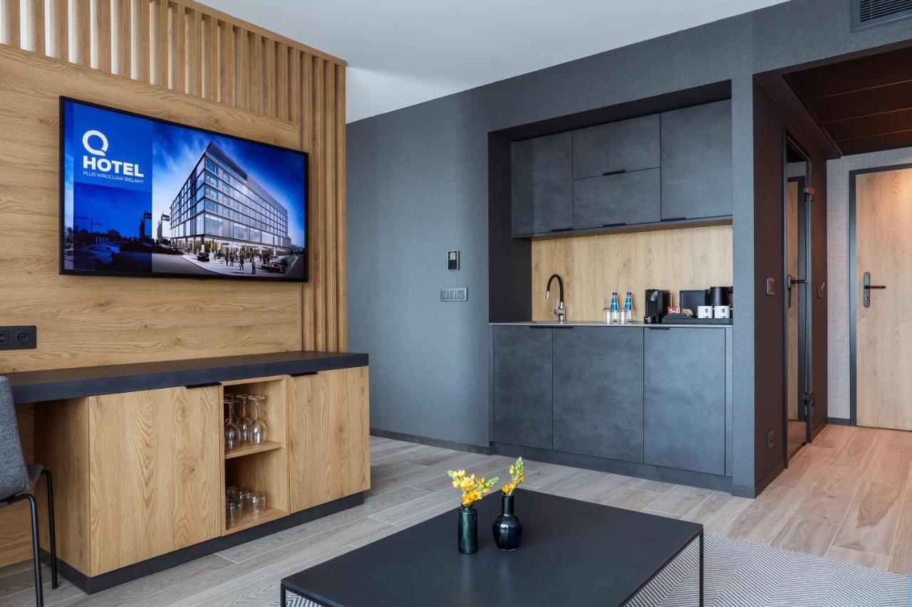Q Hotel Plus Wroclaw Bielany Bielany Wrocławskie Exterior foto
